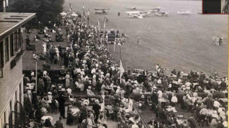 Vliegfeest op vliegveld Twente (ca. 1932)