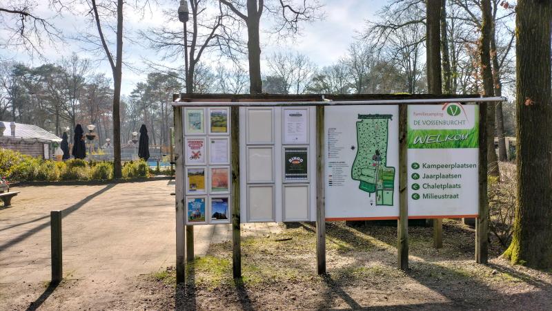 Informatiepleintje bij camping 'De Vossenburcht'