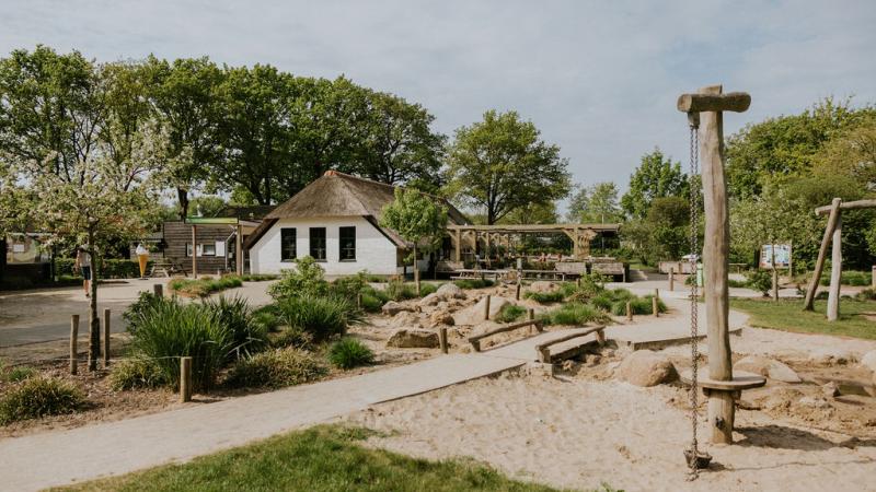 Stoer vermaak nabij Brasserie de Boerderij